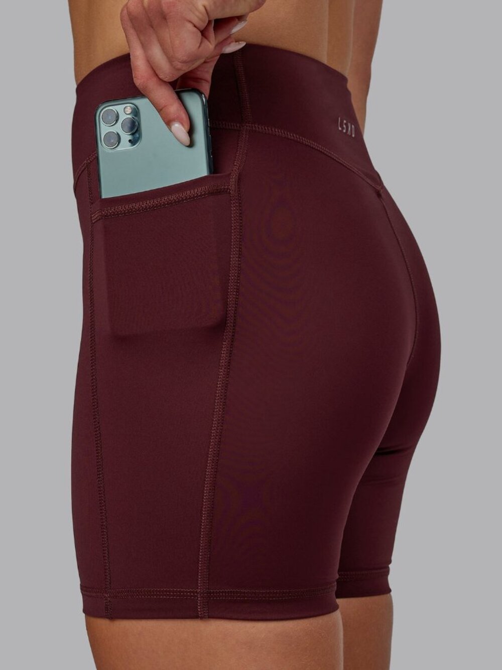$90 NWT Women’s LSKD Mid Length 6” Short Pockets - S - Picture 2 of 5